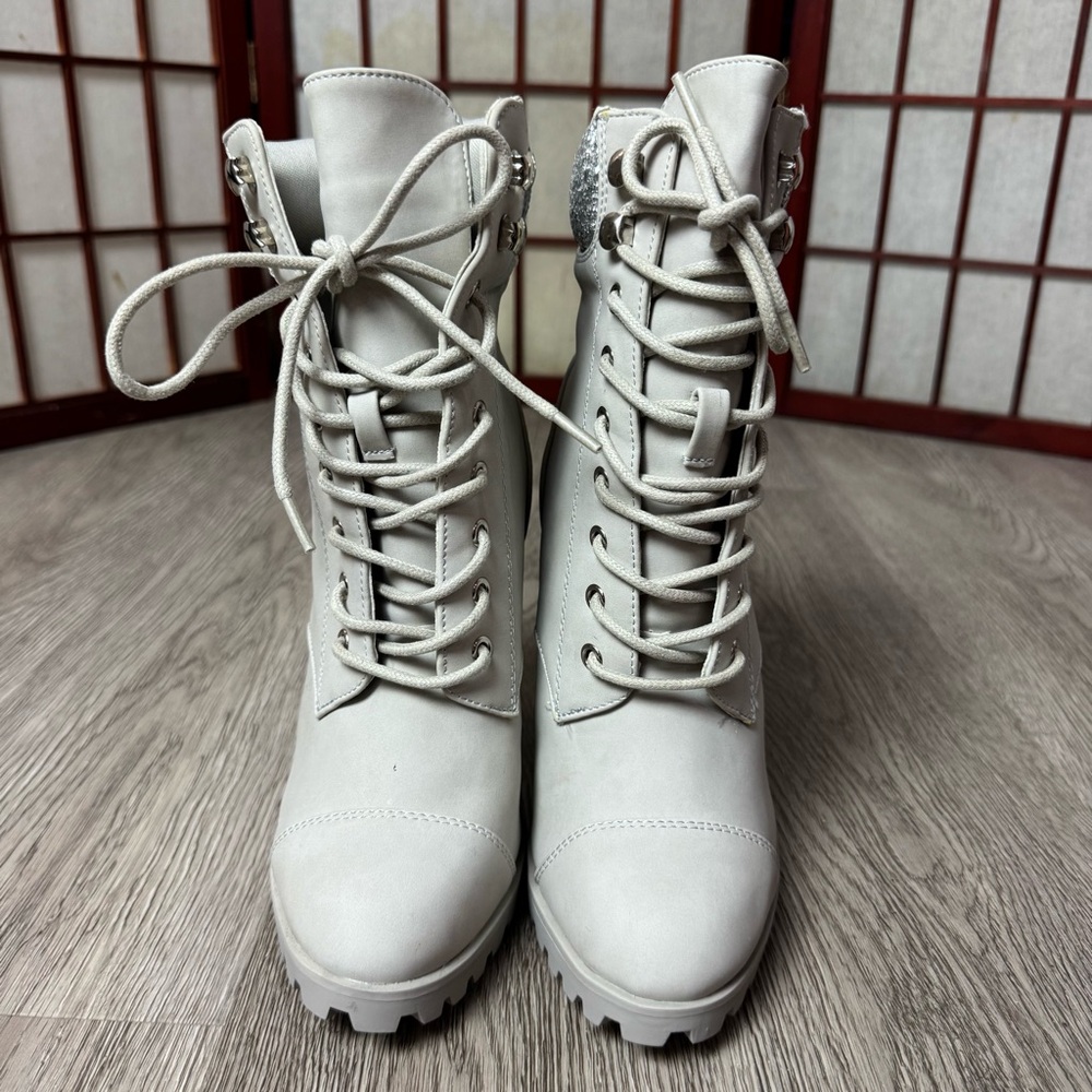 NEW in BOX Glitter Accent Chinky Heel Lace-Up Ankle Boots Sz 9 - Picture 4 of 9